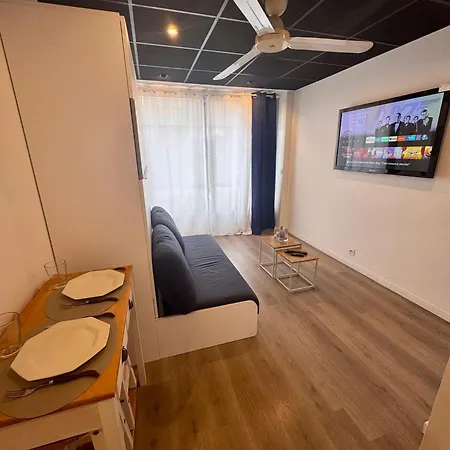 A Deux Pas Des Plages Apartment *